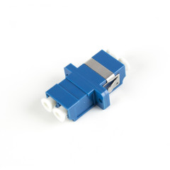 Адаптер А-Оптик AO-7021 LC/<wbr>UPC-LC/<wbr>UPC SM Simplex